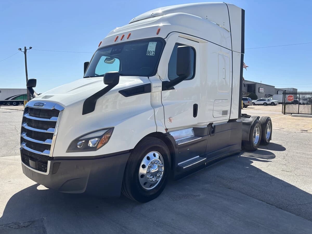 2022 Freightliner Cascadia