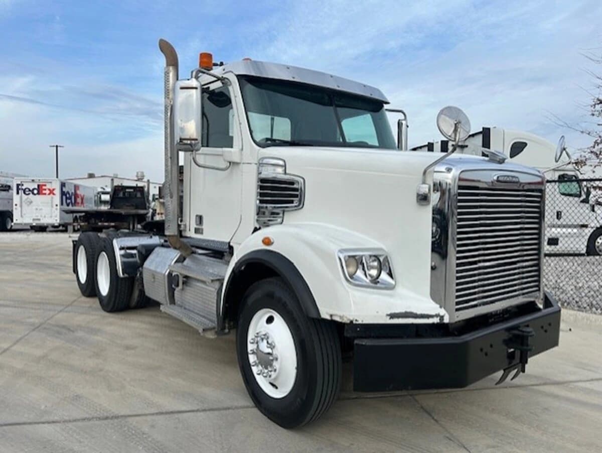2021 Freightliner 122SD in Ardmore, OK — photo 6