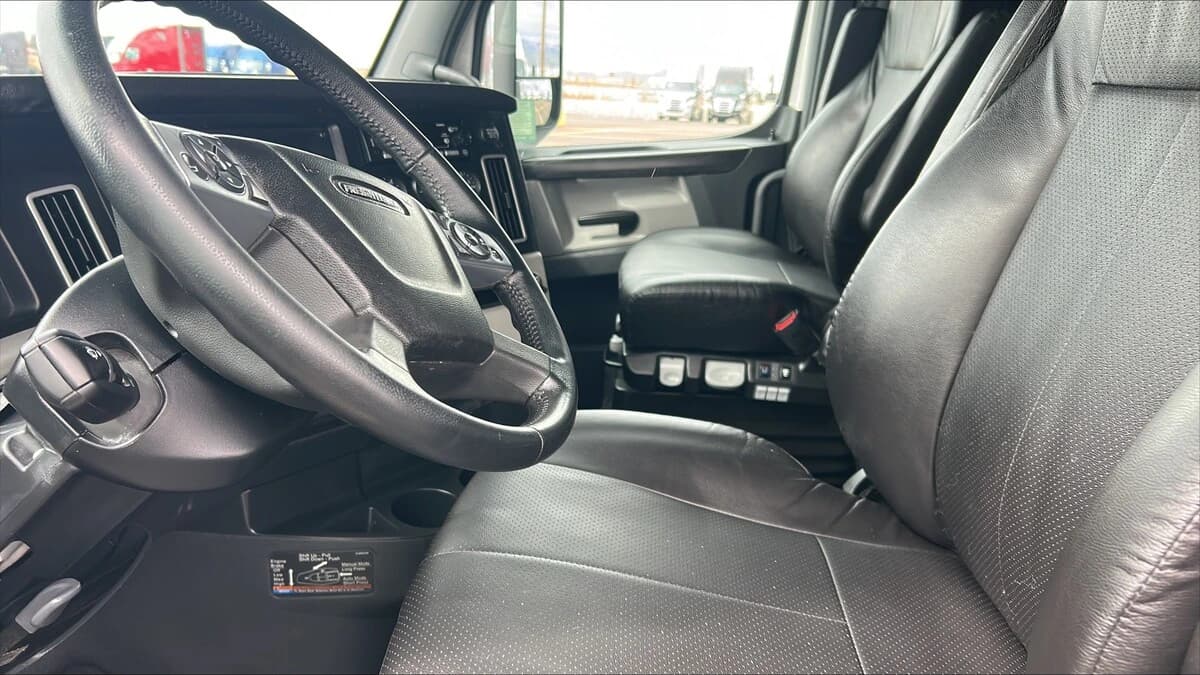 2024 Freightliner Cascadia in Salt Lake City, UT — photo 6