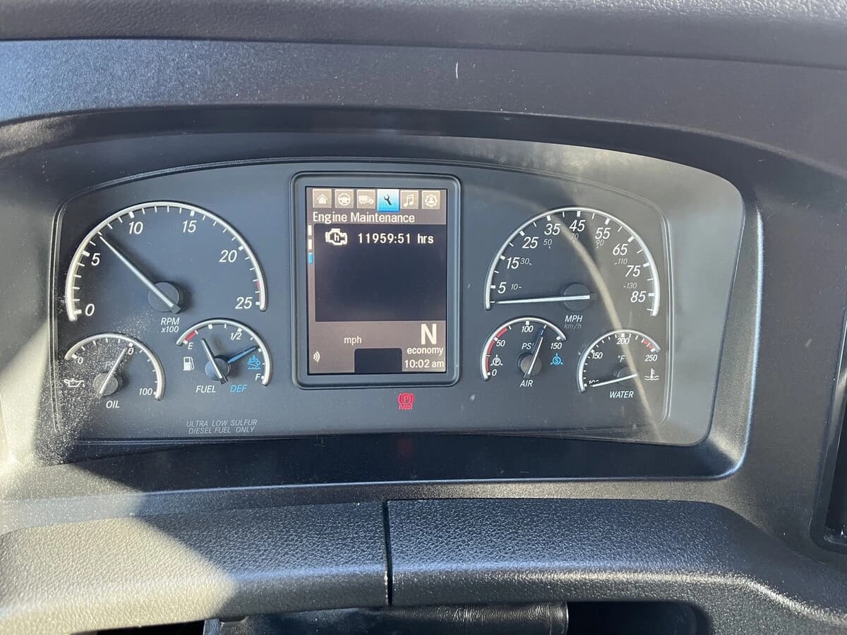 2024 Freightliner Cascadia in Chattanooga, TN — photo 11