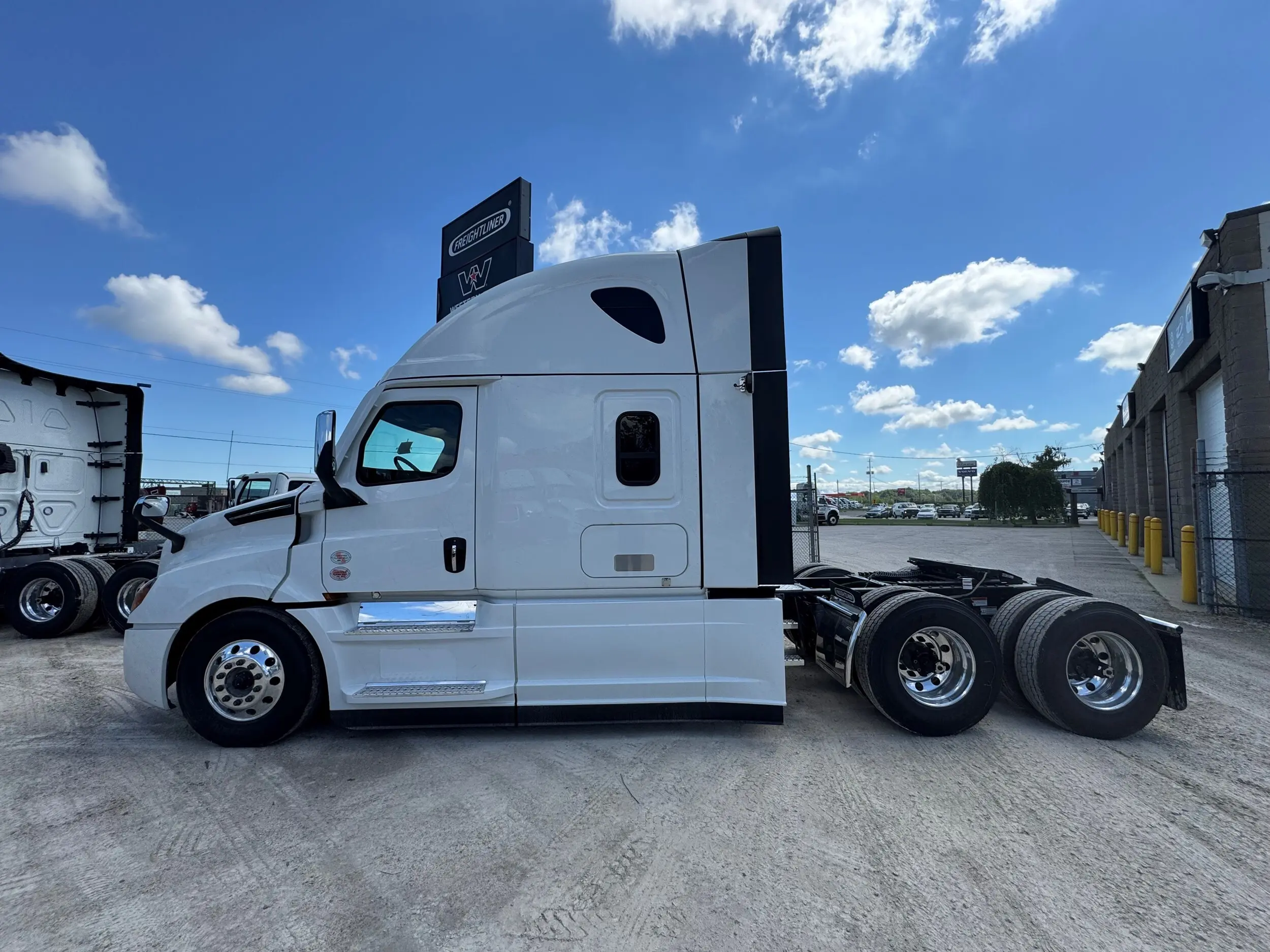 2026 Freightliner Cascadia
