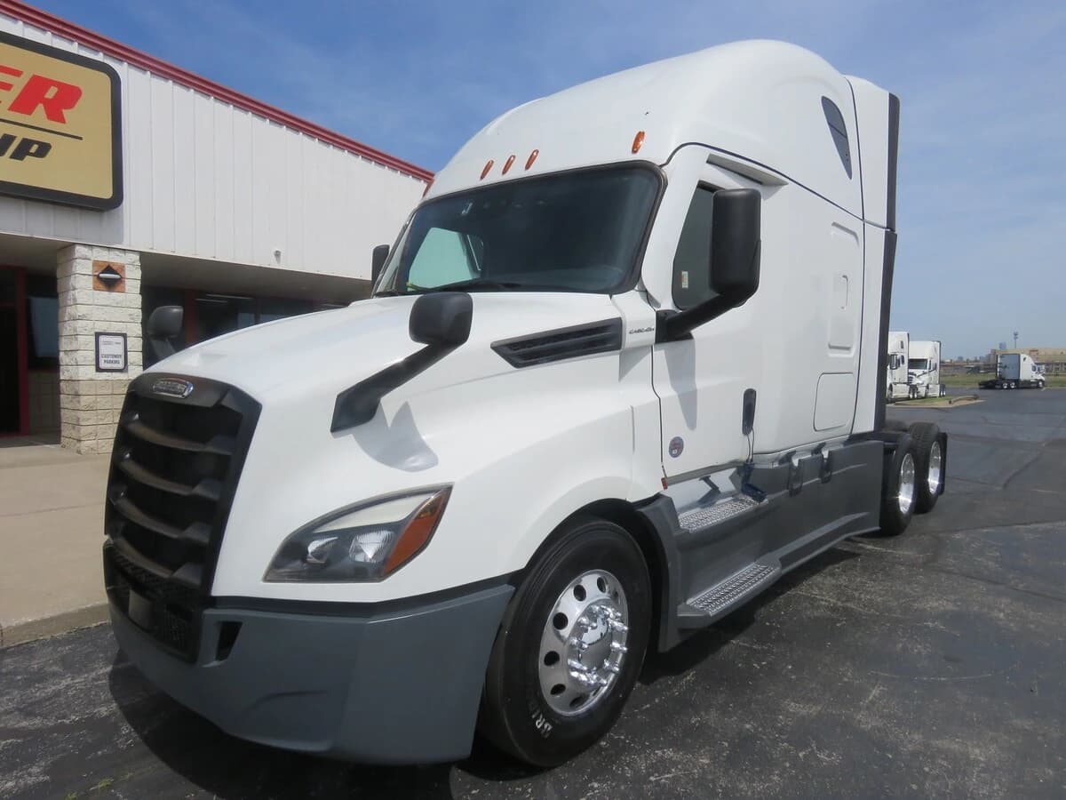 2024 Freightliner Cascadia