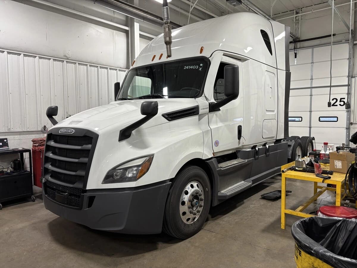 2024 Freightliner Cascadia