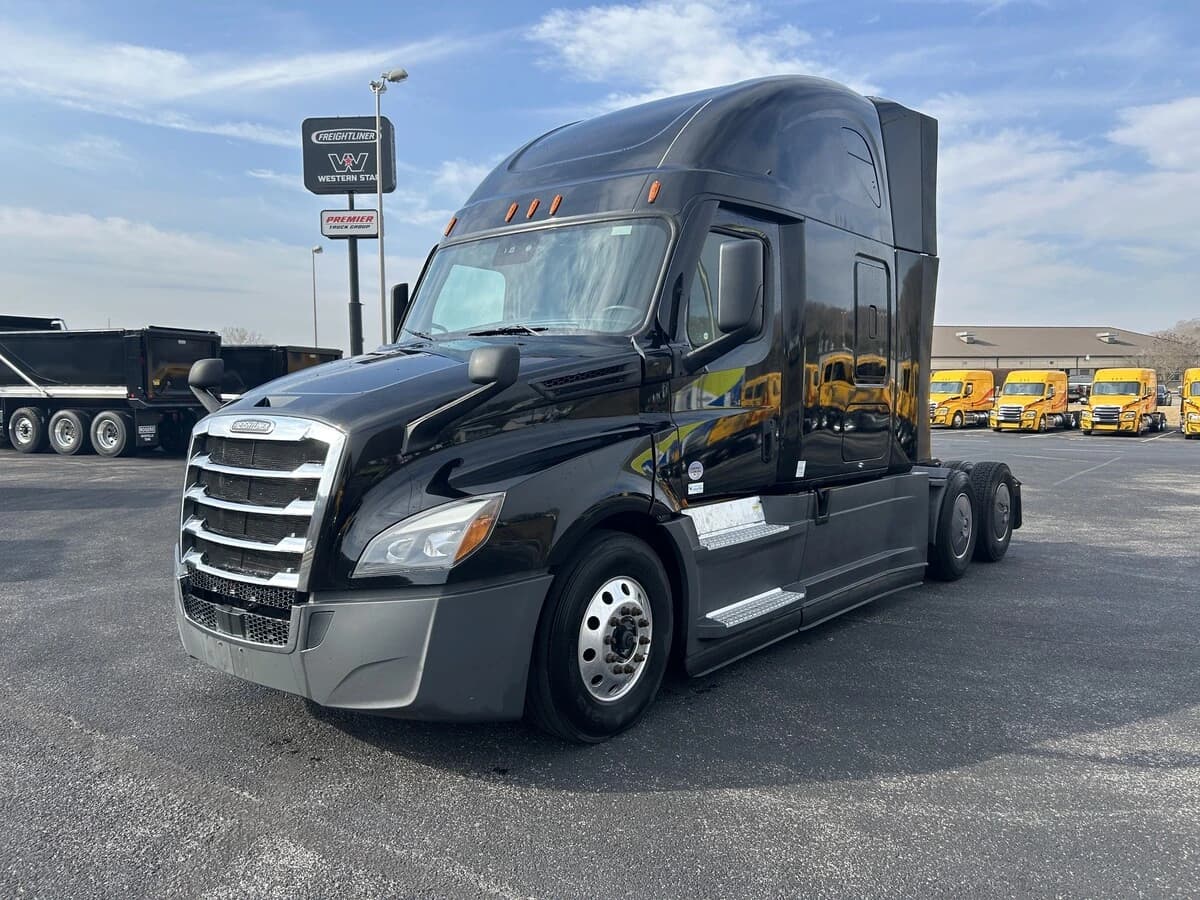 2022 Freightliner Cascadia