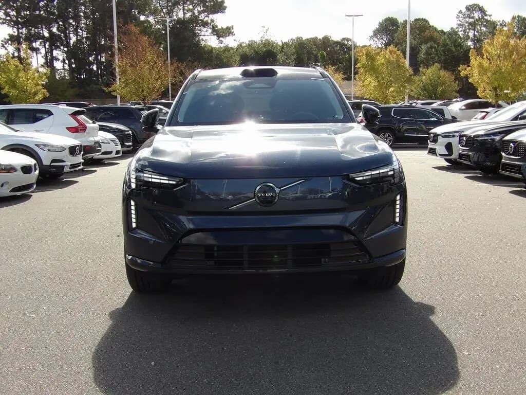 2025 Volvo
