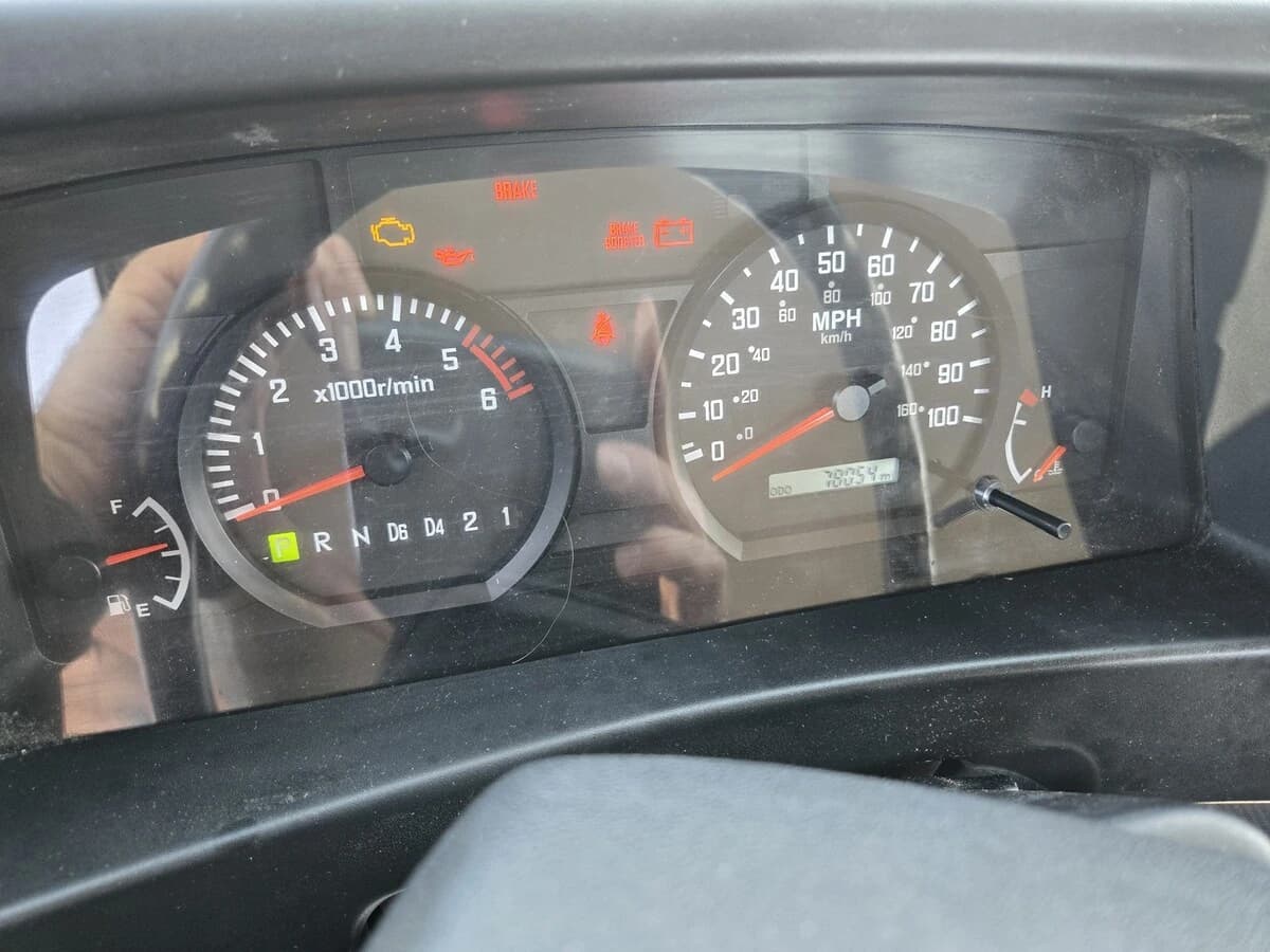2023 Isuzu NPR in Louisville, KY — photo 9