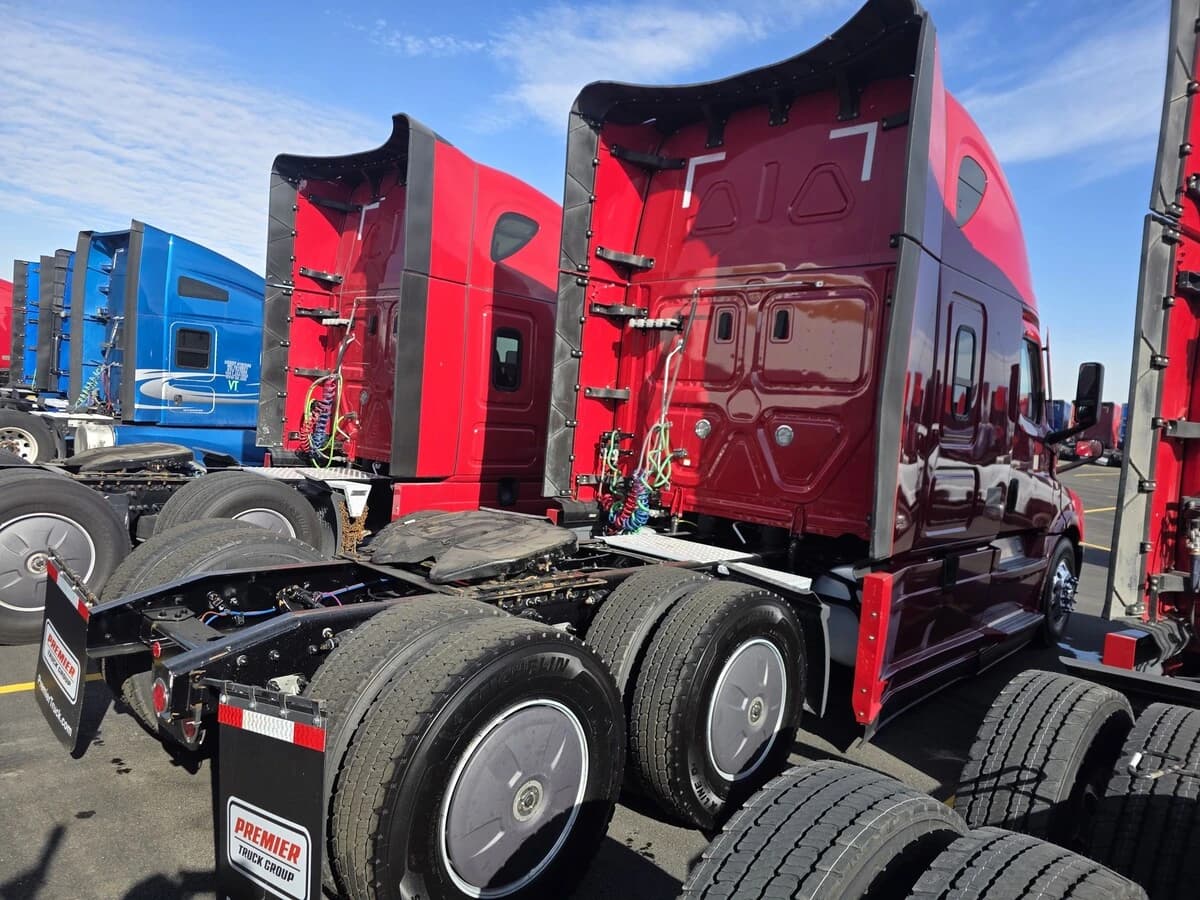 2022 Freightliner Cascadia in Salt Lake City, UT — photo 4