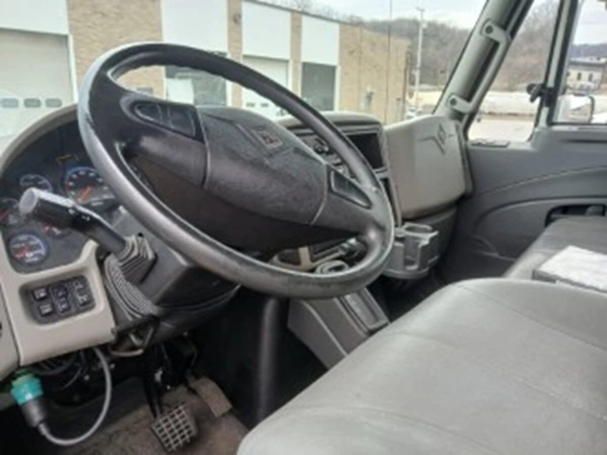 2019 International 4300 in Clarion, PA — photo 9