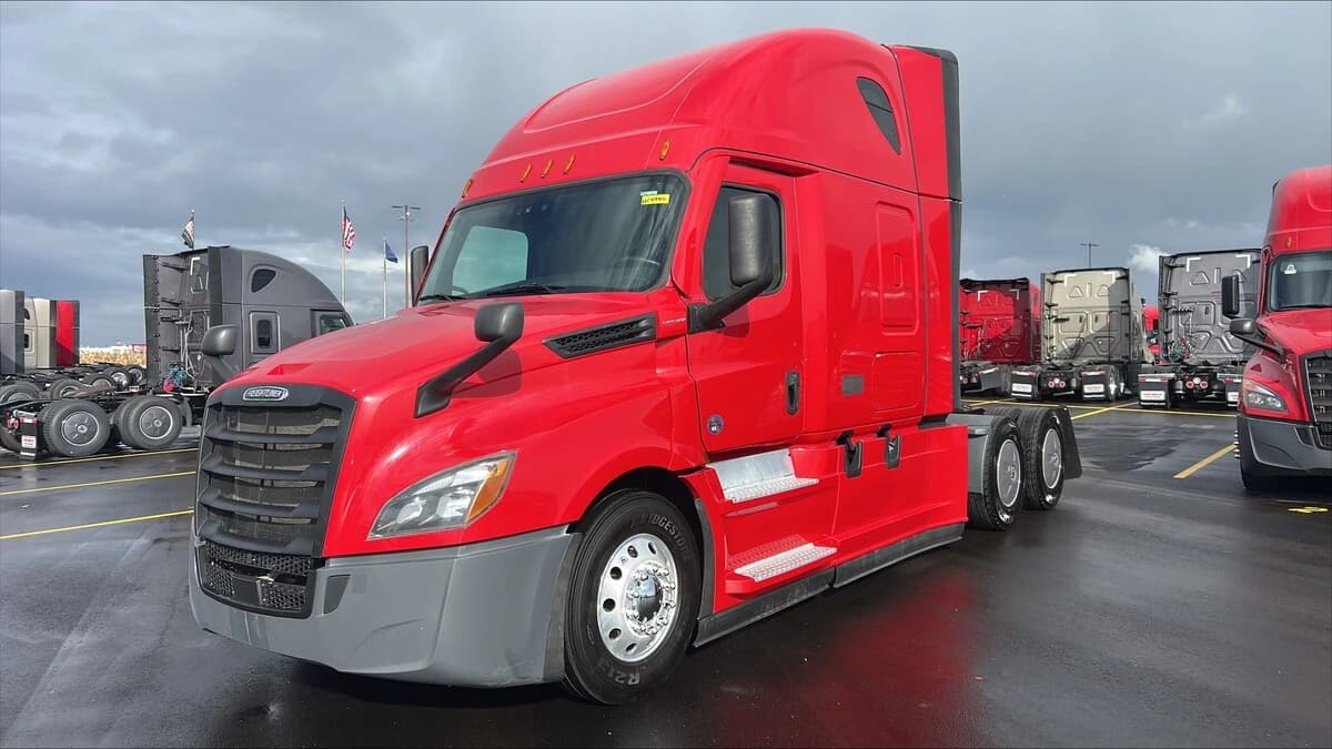 2023 Freightliner Cascadia