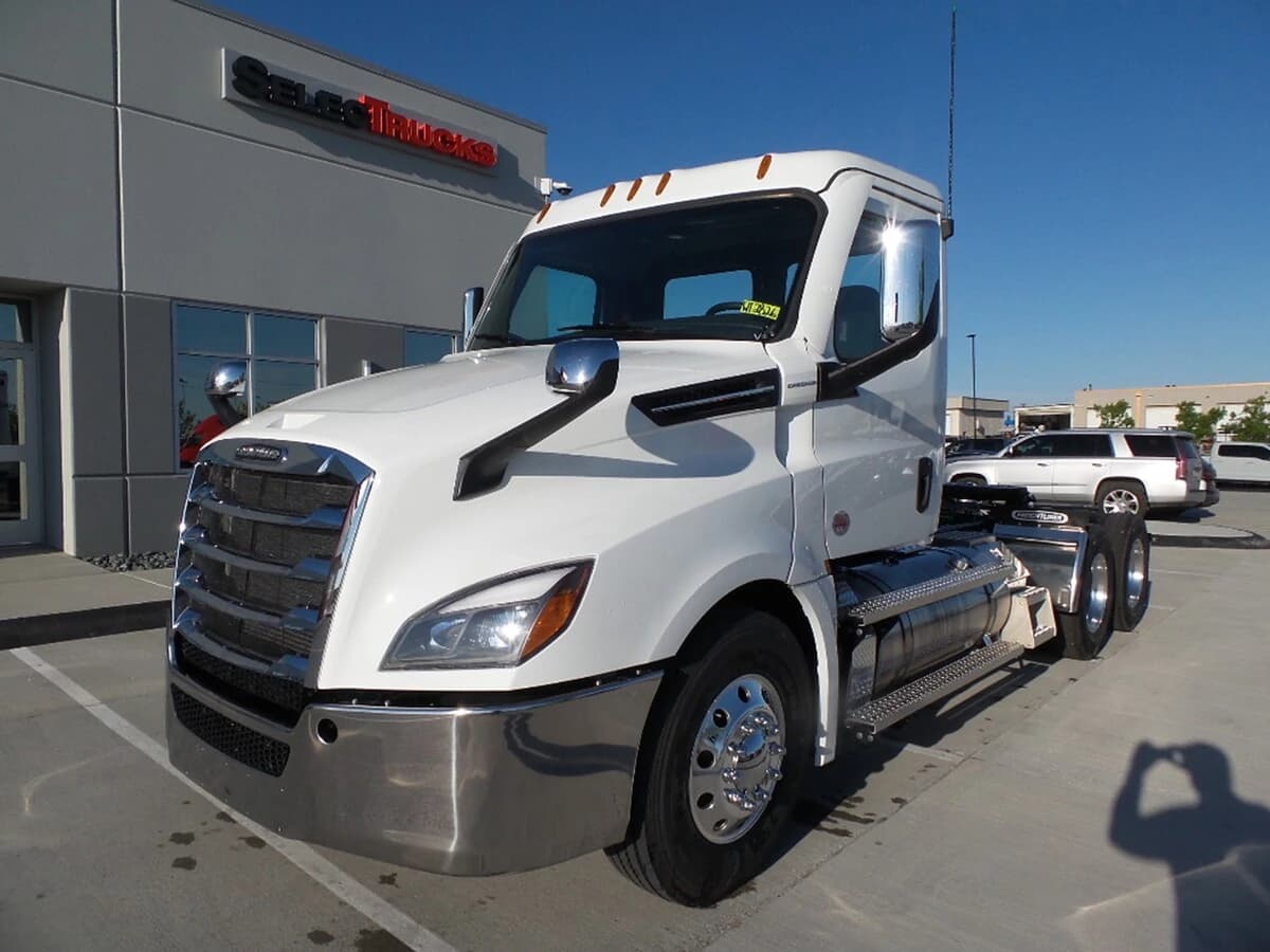 2026 Freightliner Cascadia