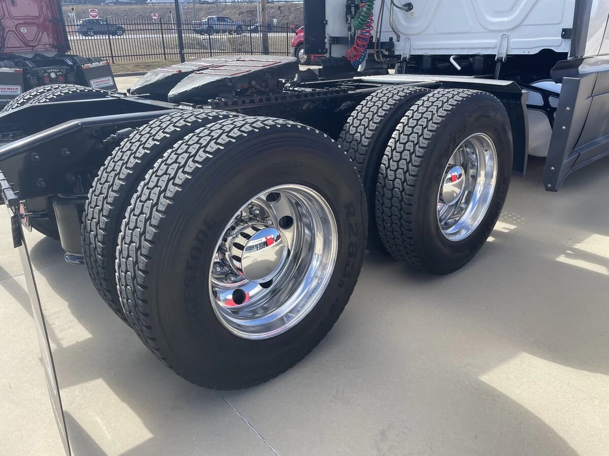 2024 Freightliner Cascadia in Chattanooga, TN — photo 7