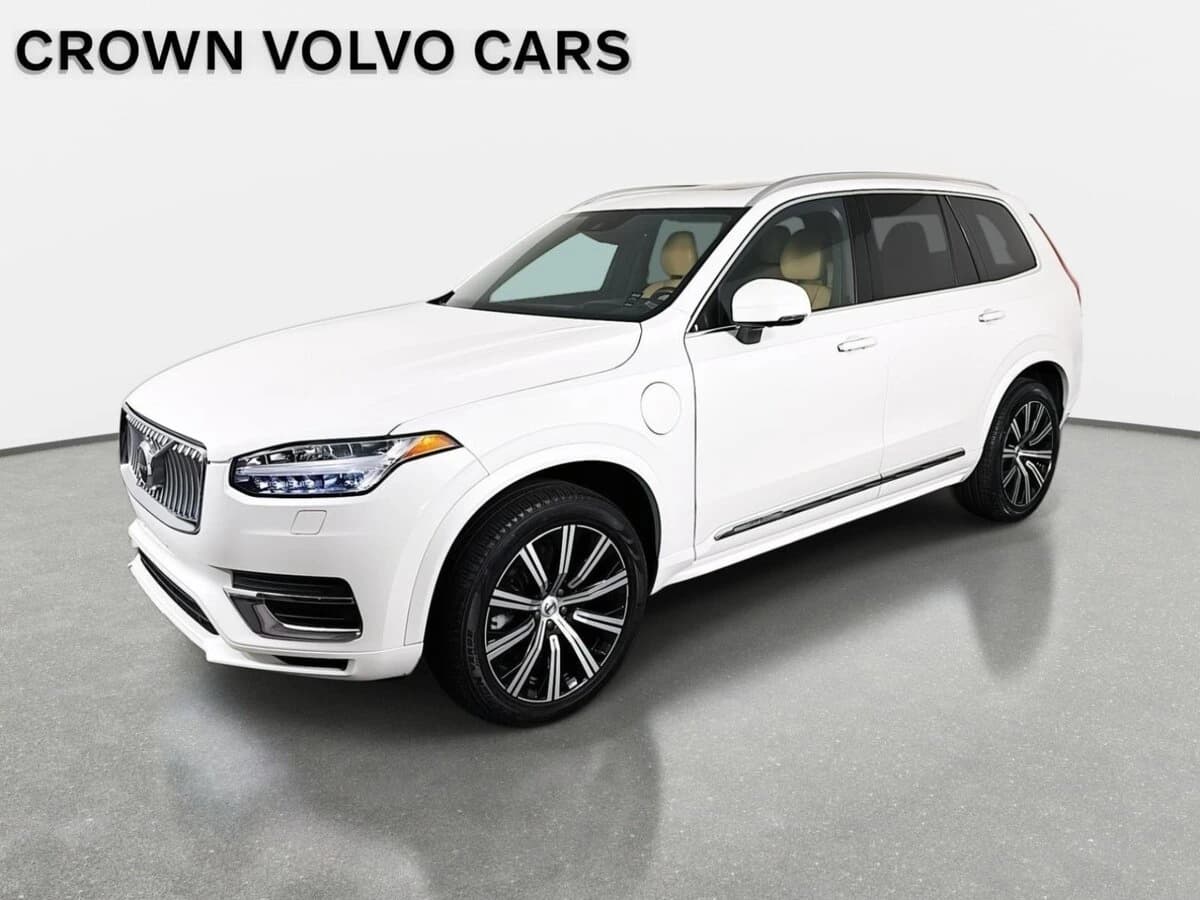 2022 Volvo