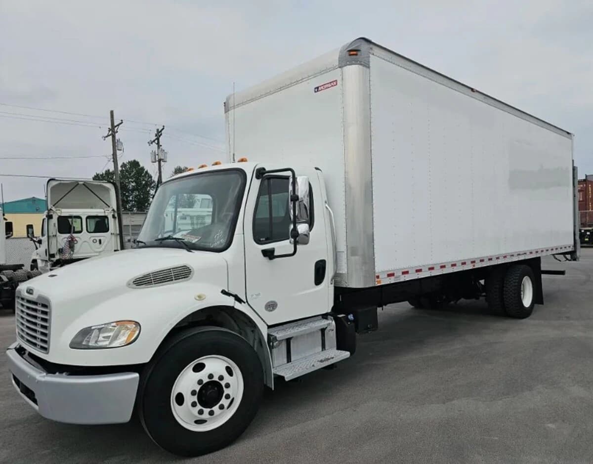 2019 Freightliner M2 106