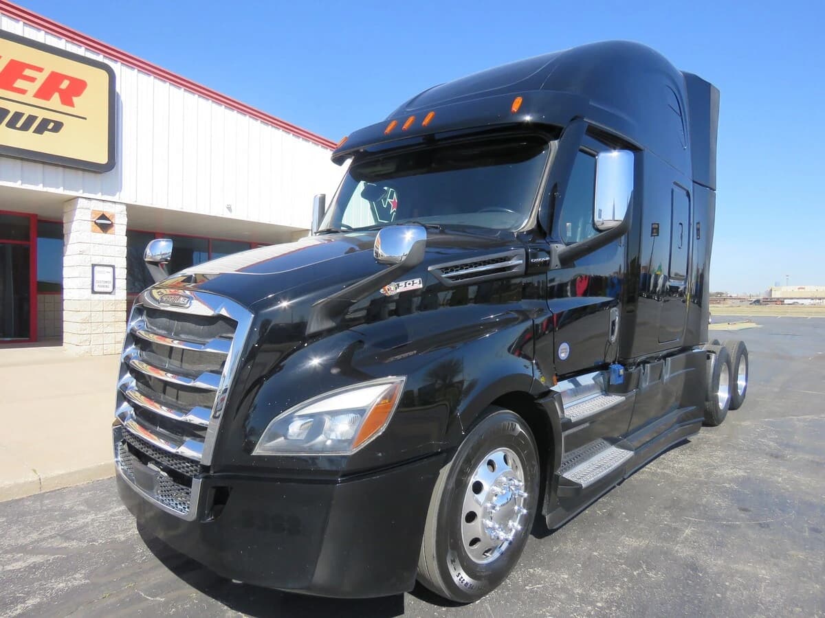 2022 Freightliner Cascadia