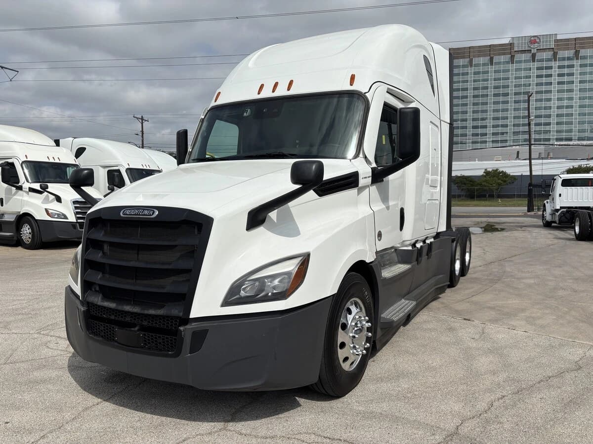 2024 Freightliner Cascadia