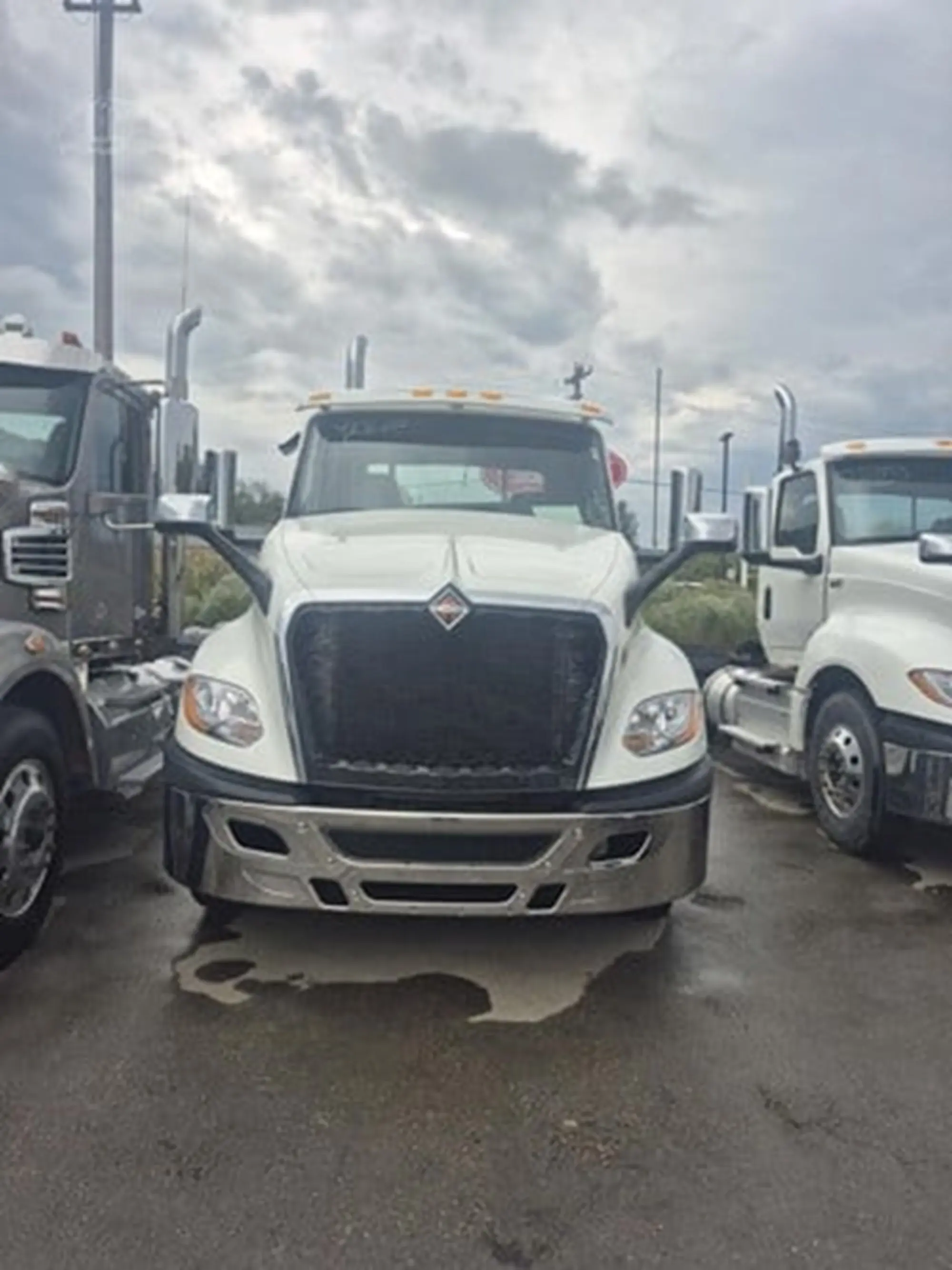 2025 International LT