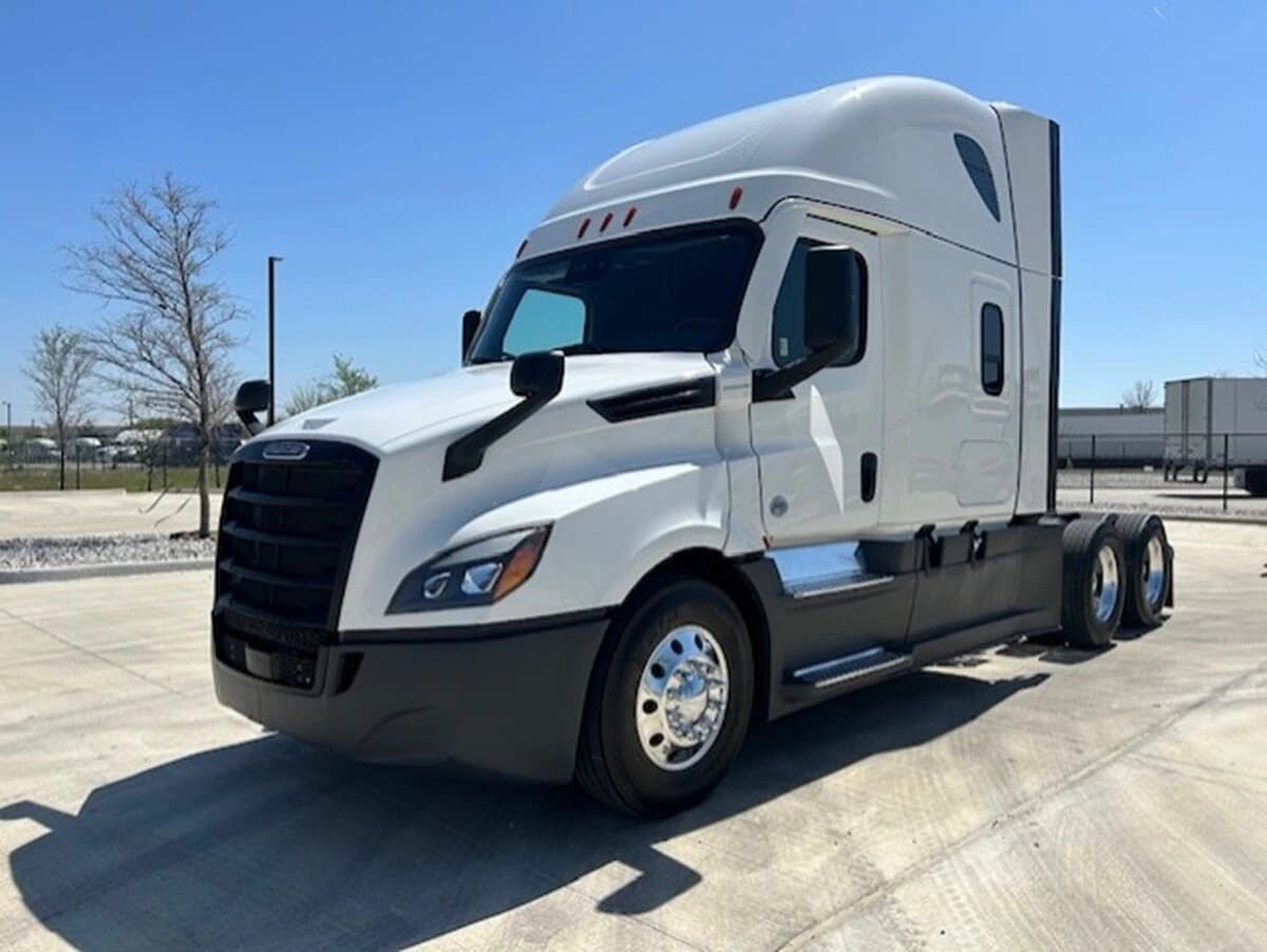2023 Freightliner Cascadia