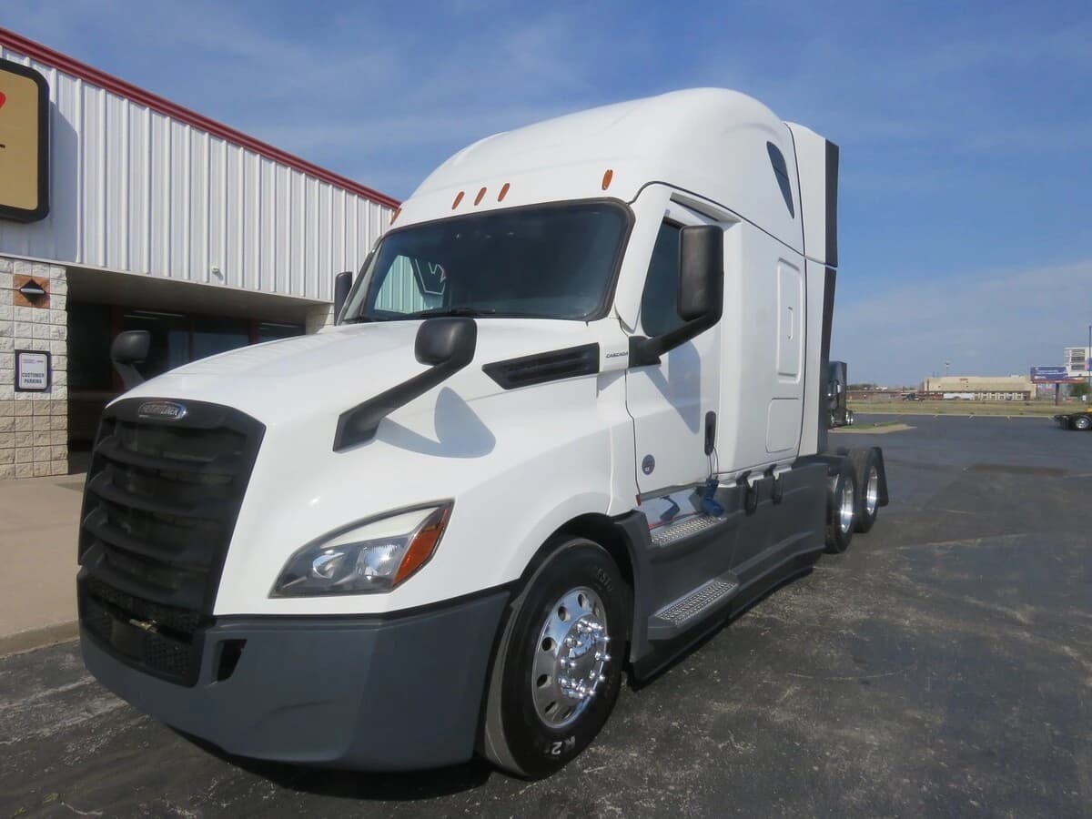 2023 Freightliner Cascadia