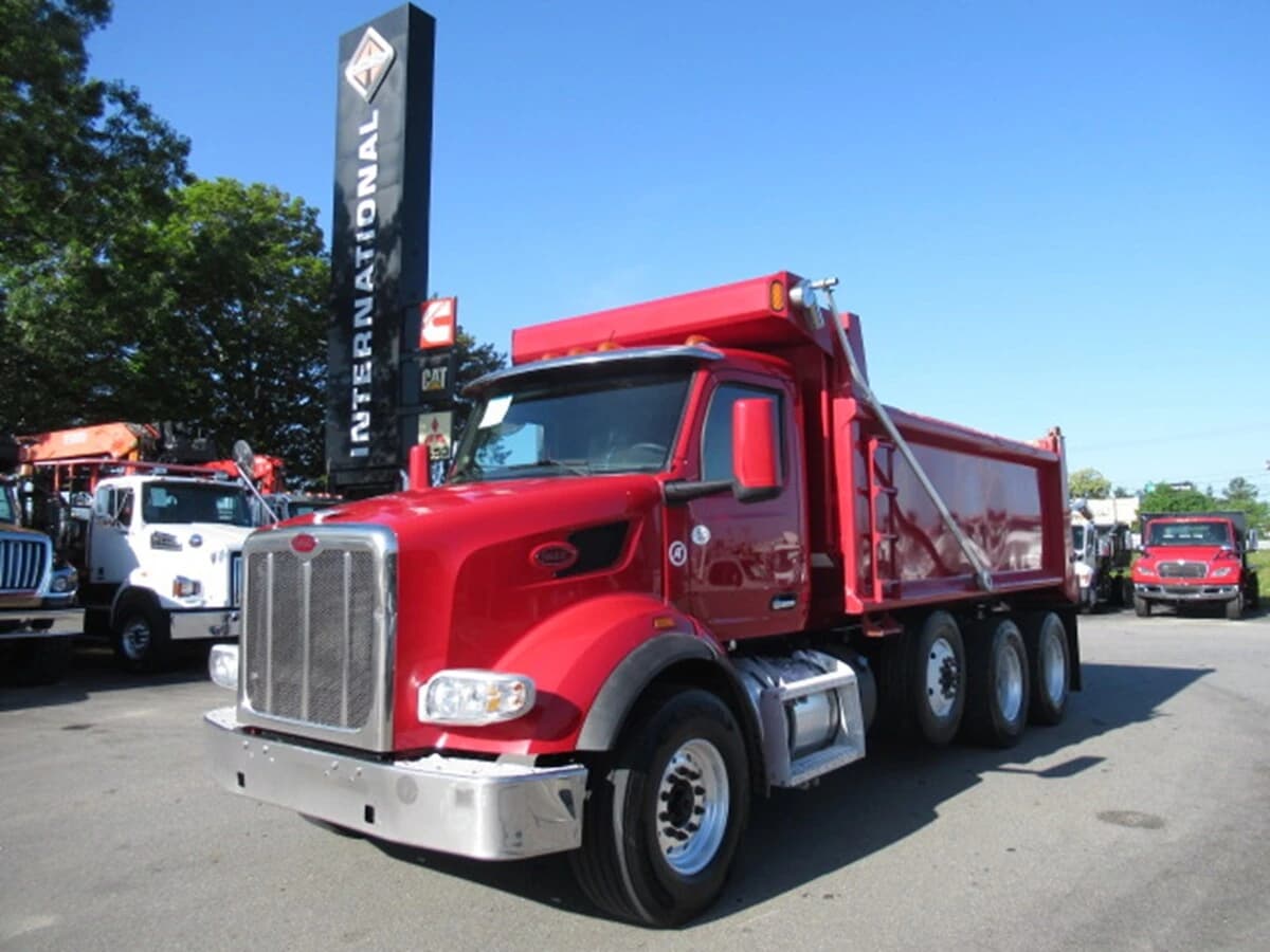 2022 Peterbilt 567