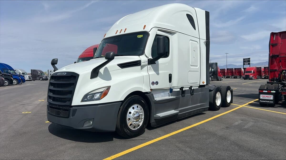 2022 Freightliner Cascadia