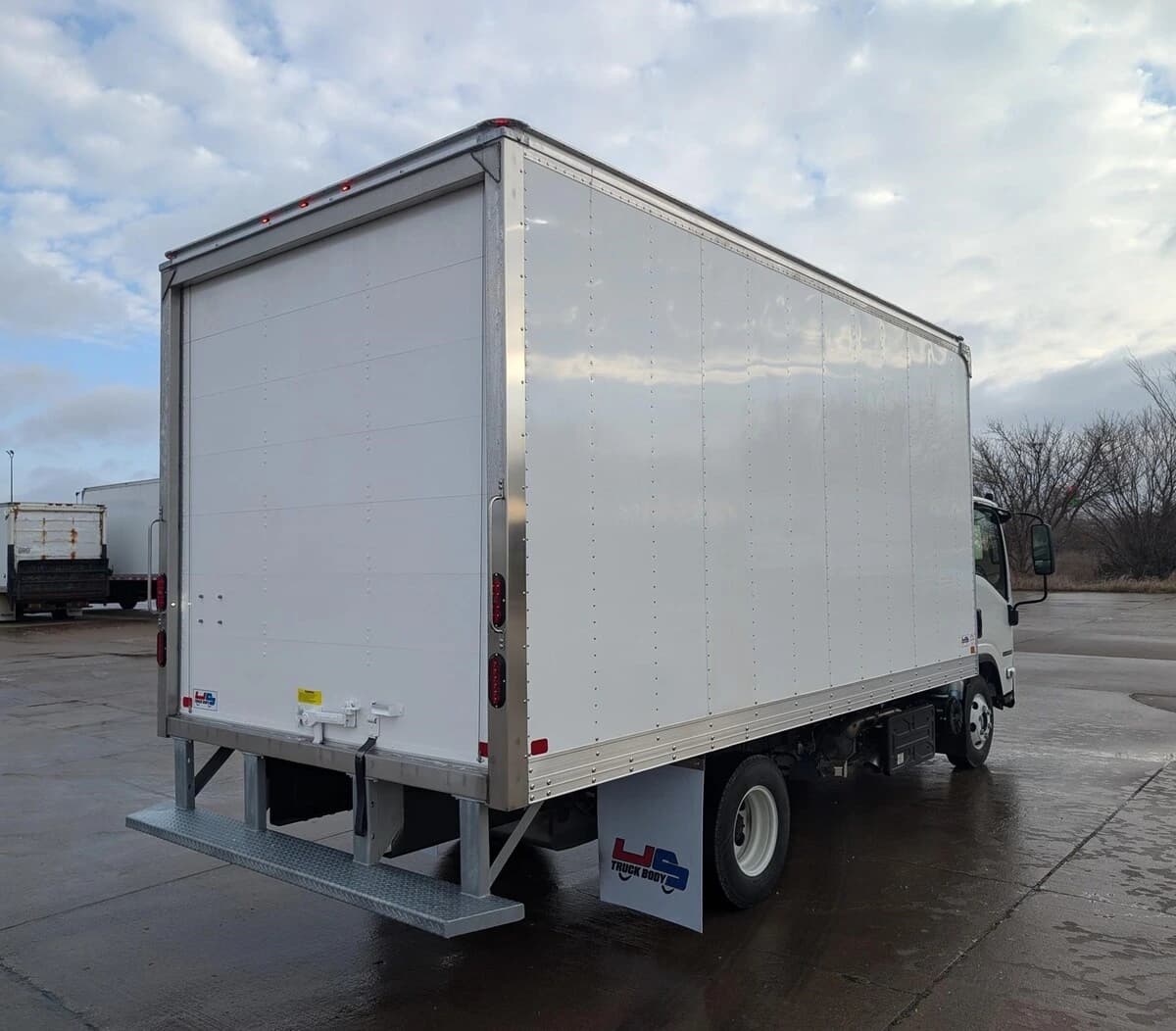 2025 Isuzu NPR in Cedar Rapids, IA — photo 4