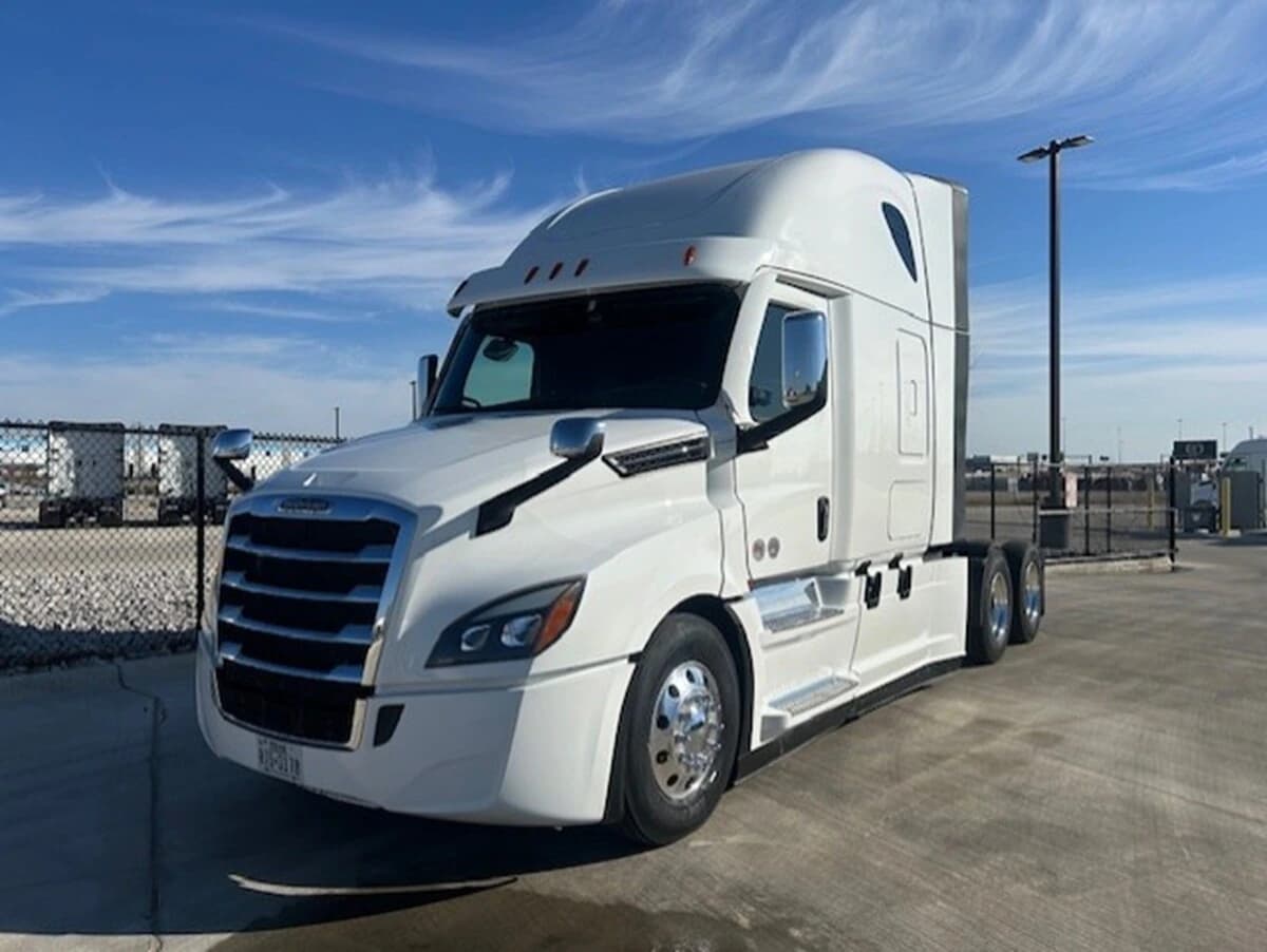 2025 Freightliner Cascadia