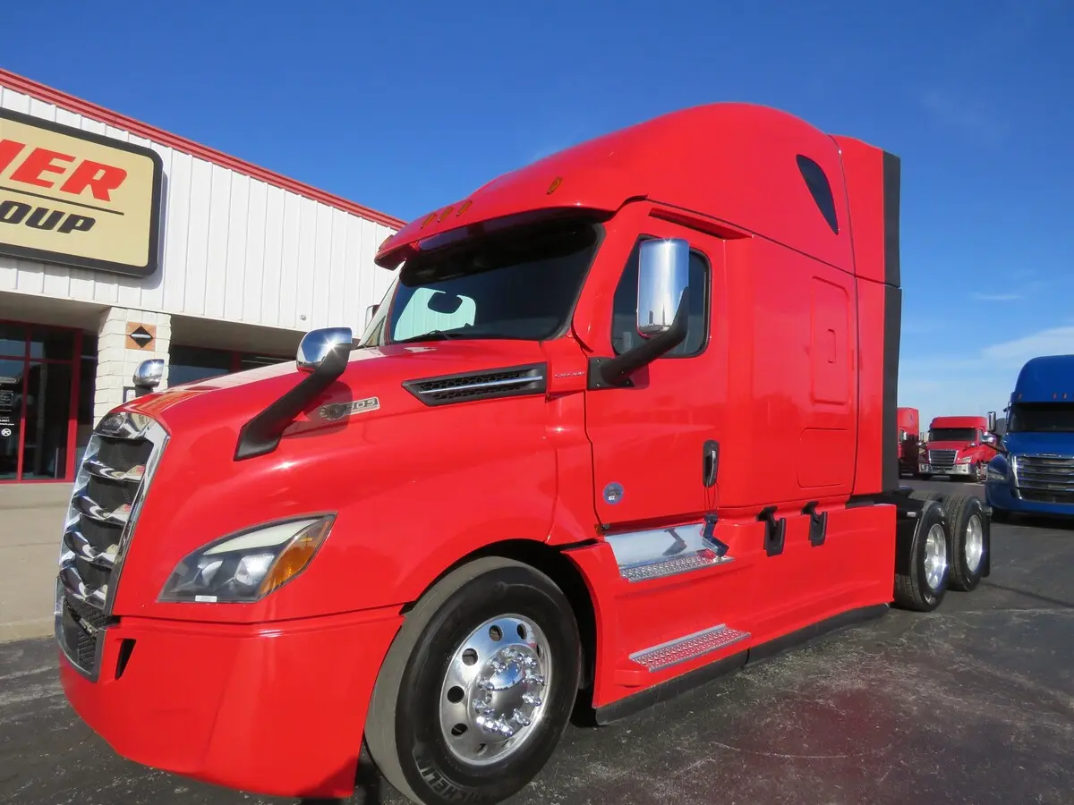 2022 Freightliner Cascadia