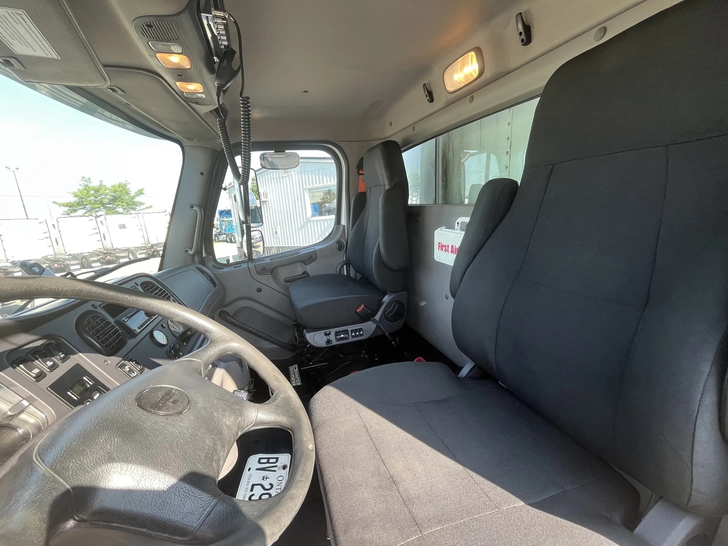 2019 Freightliner M2 106 in Mississauga, ON — photo 18