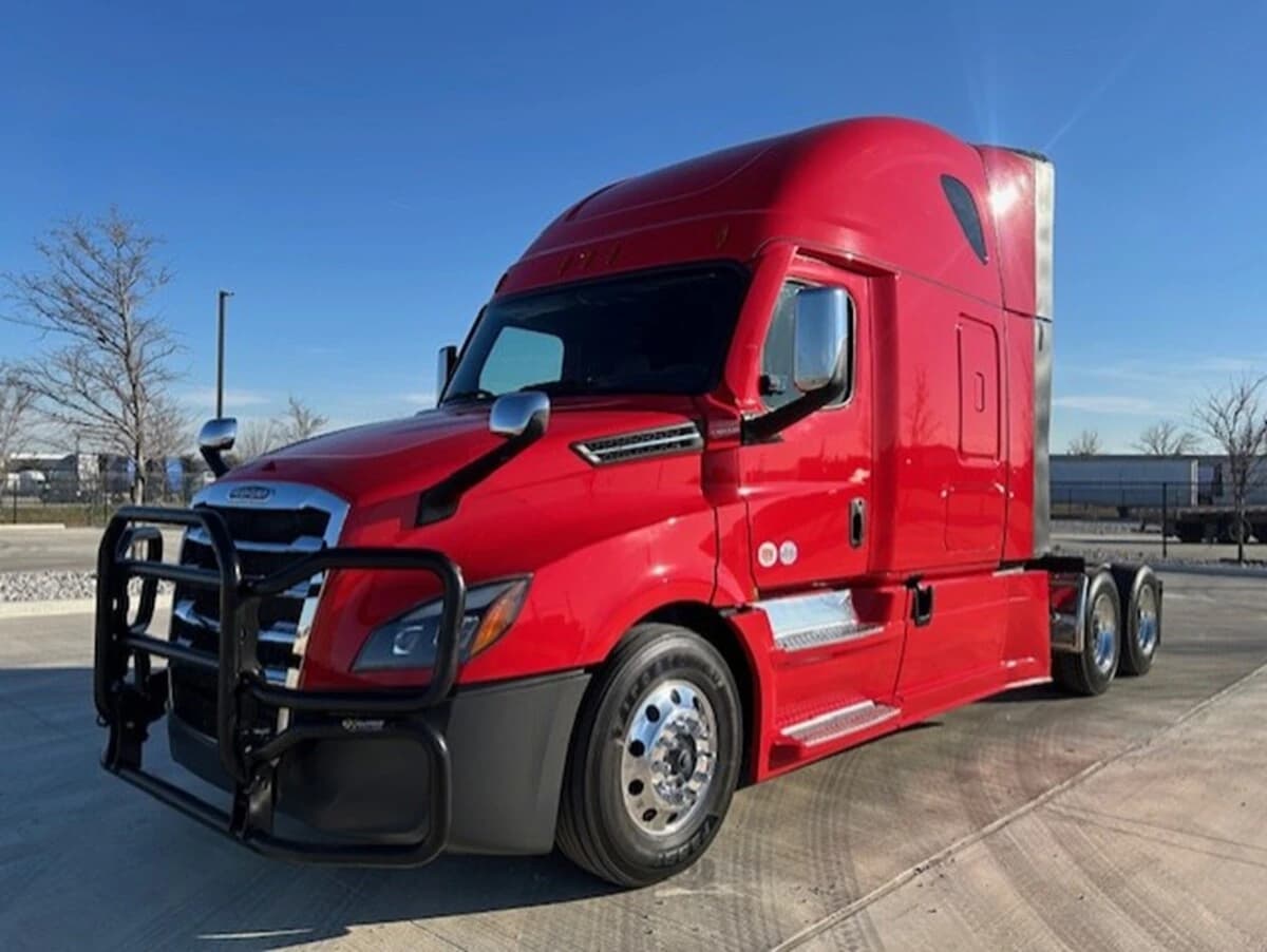 2025 Freightliner Cascadia