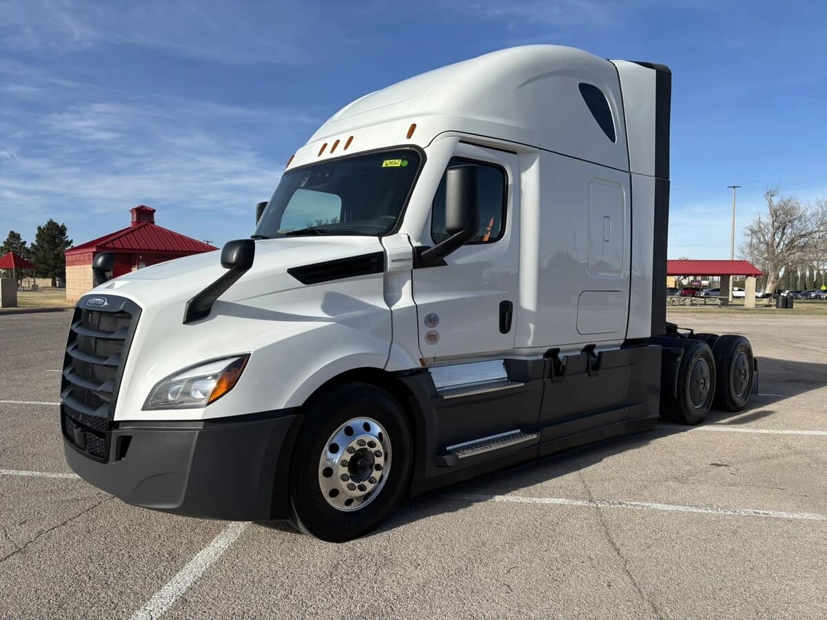 2026 Freightliner Cascadia