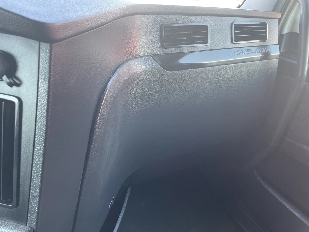 2023 Freightliner Cascadia in Chattanooga, TN — photo 16
