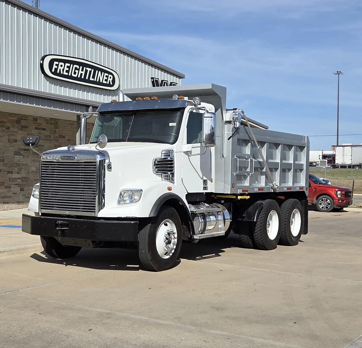 2021 Freightliner 122SD
