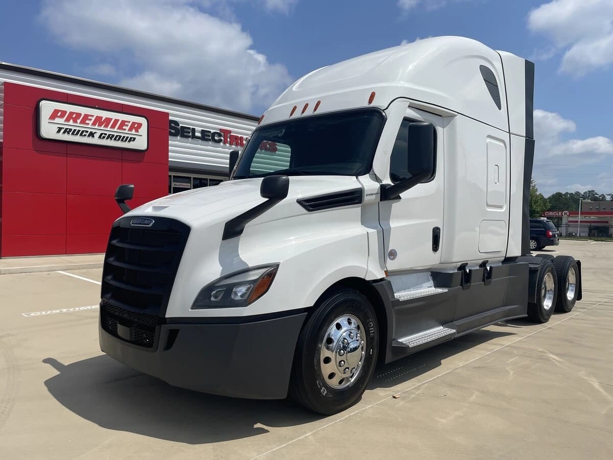 2023 Freightliner Cascadia