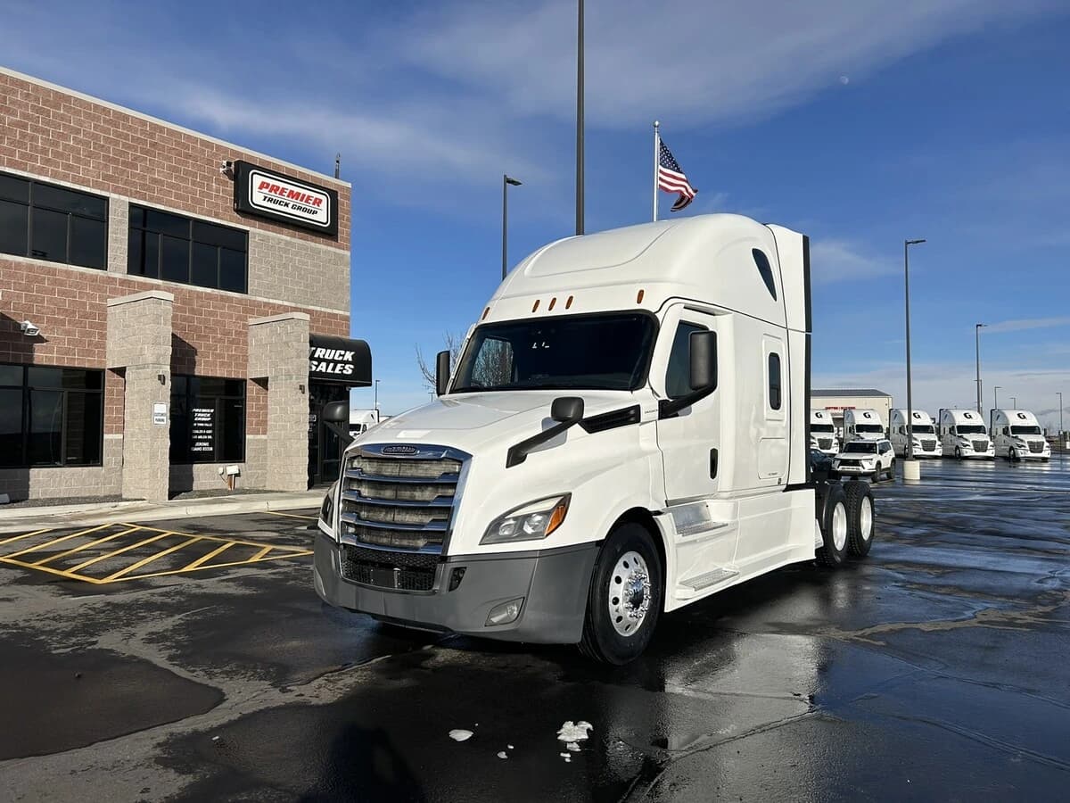 2022 Freightliner Cascadia