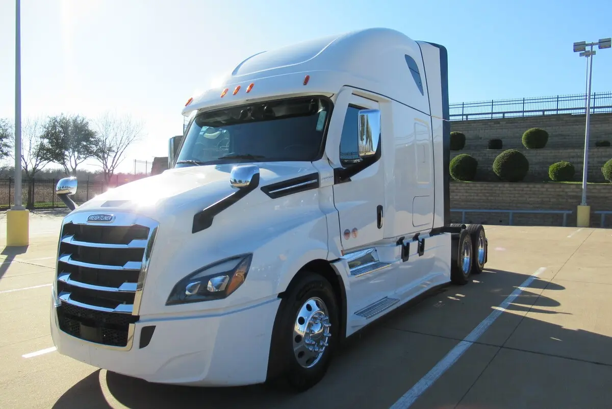2025 Freightliner Cascadia