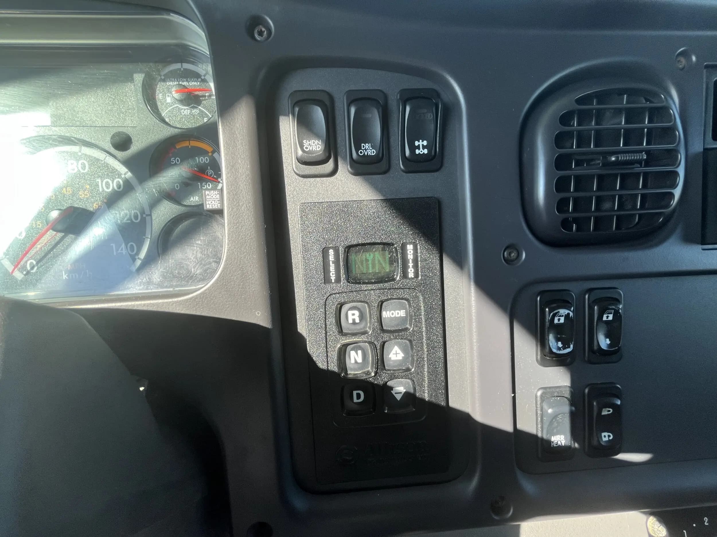 2019 Freightliner M2 106 in Mississauga, ON — photo 28