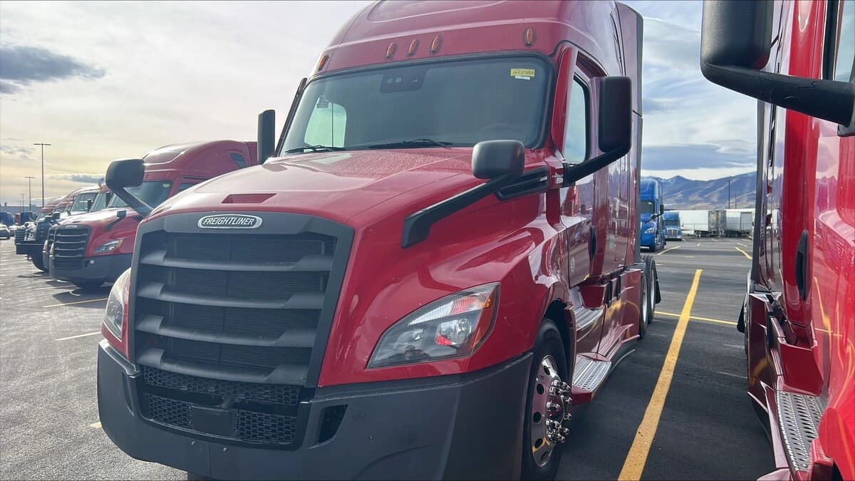 2022 Freightliner Cascadia