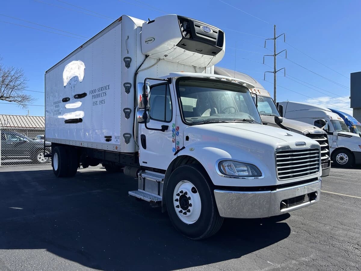 2019 Freightliner M2 106