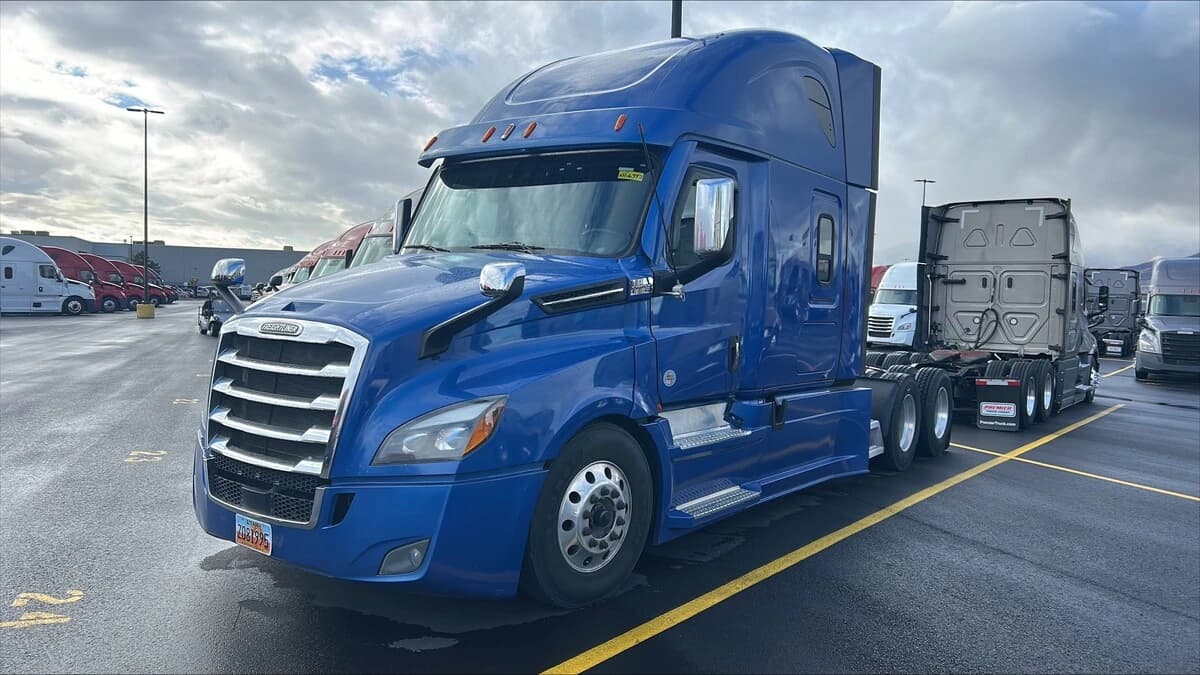2023 Freightliner Cascadia