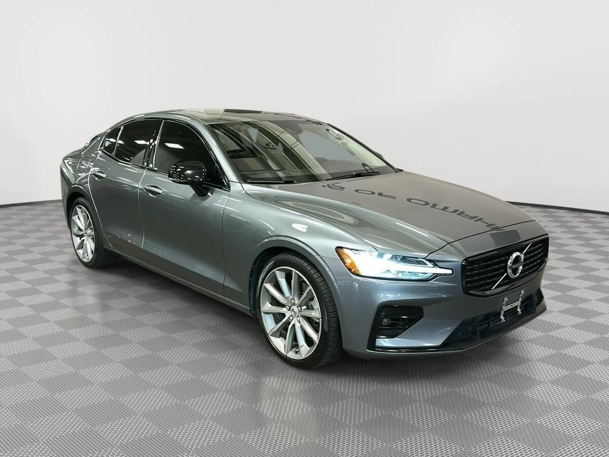 2021 Volvo