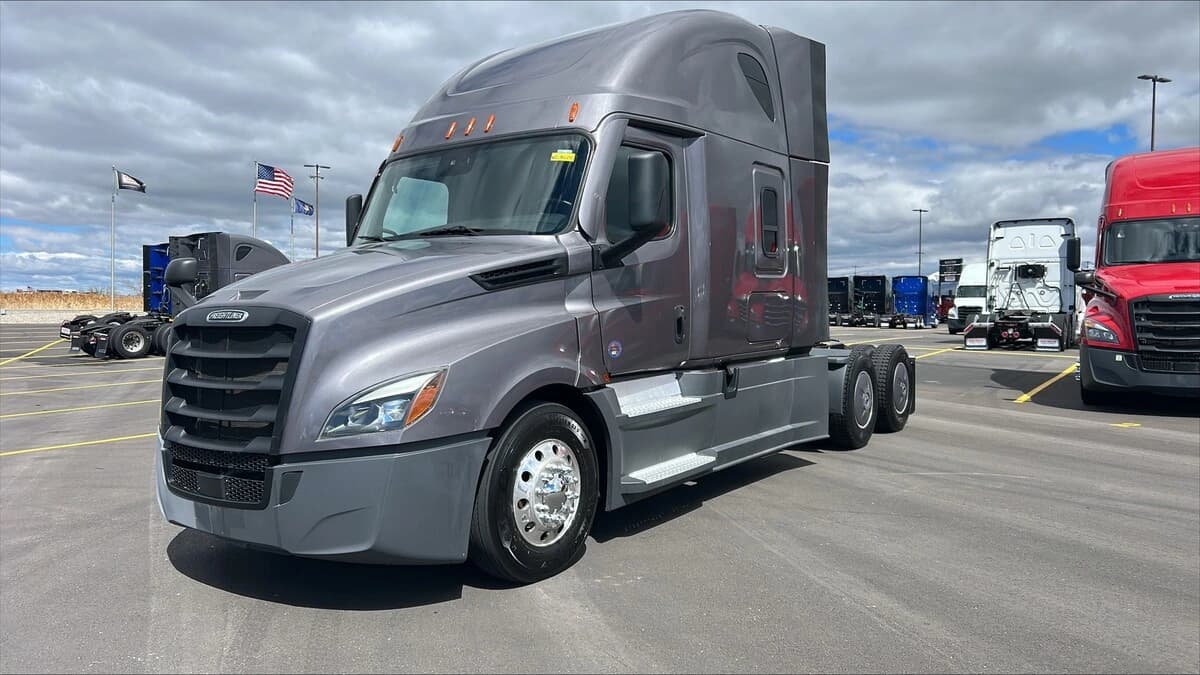 2022 Freightliner Cascadia