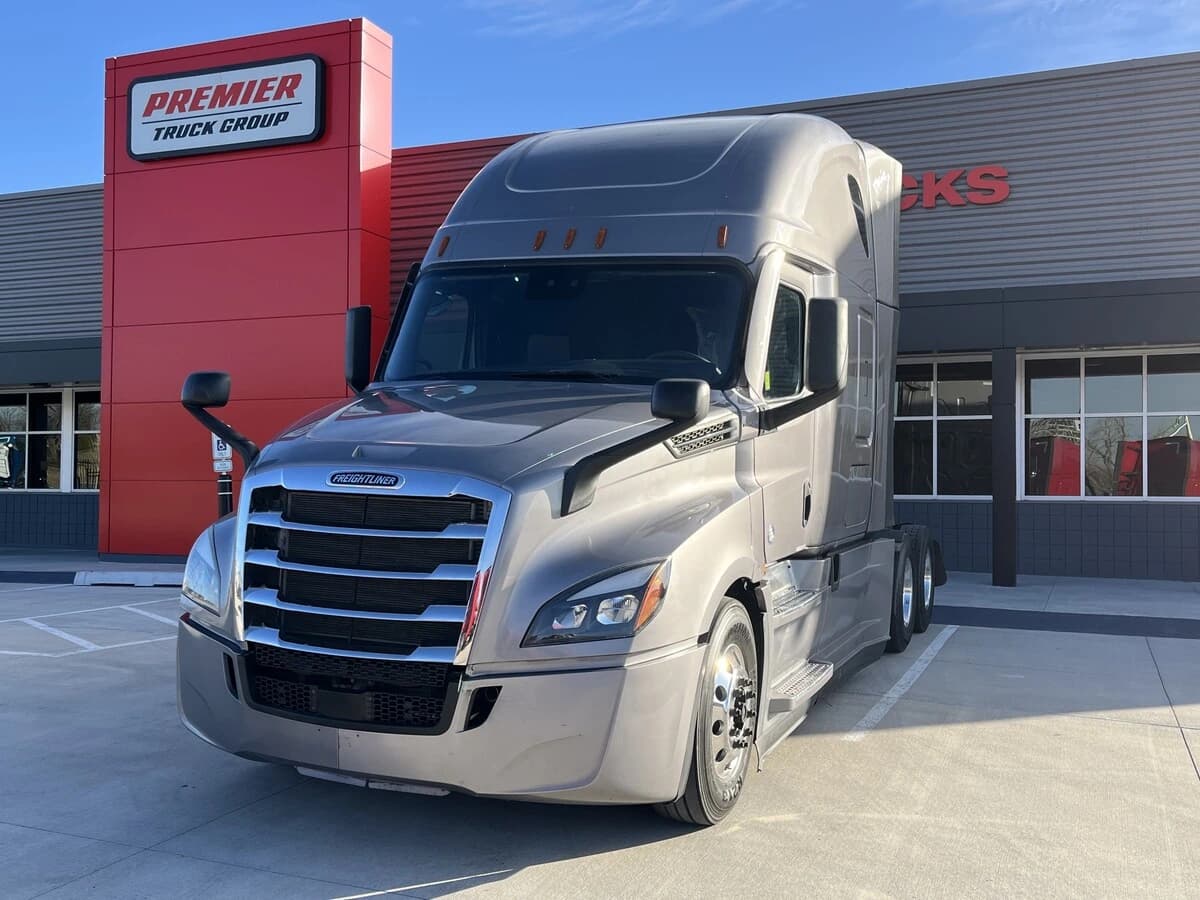 2022 Freightliner Cascadia