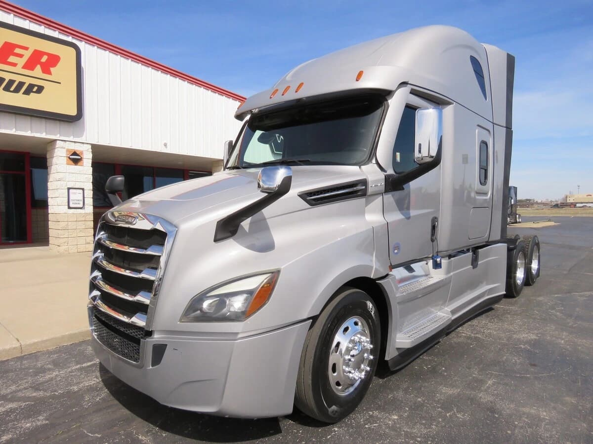 2022 Freightliner Cascadia