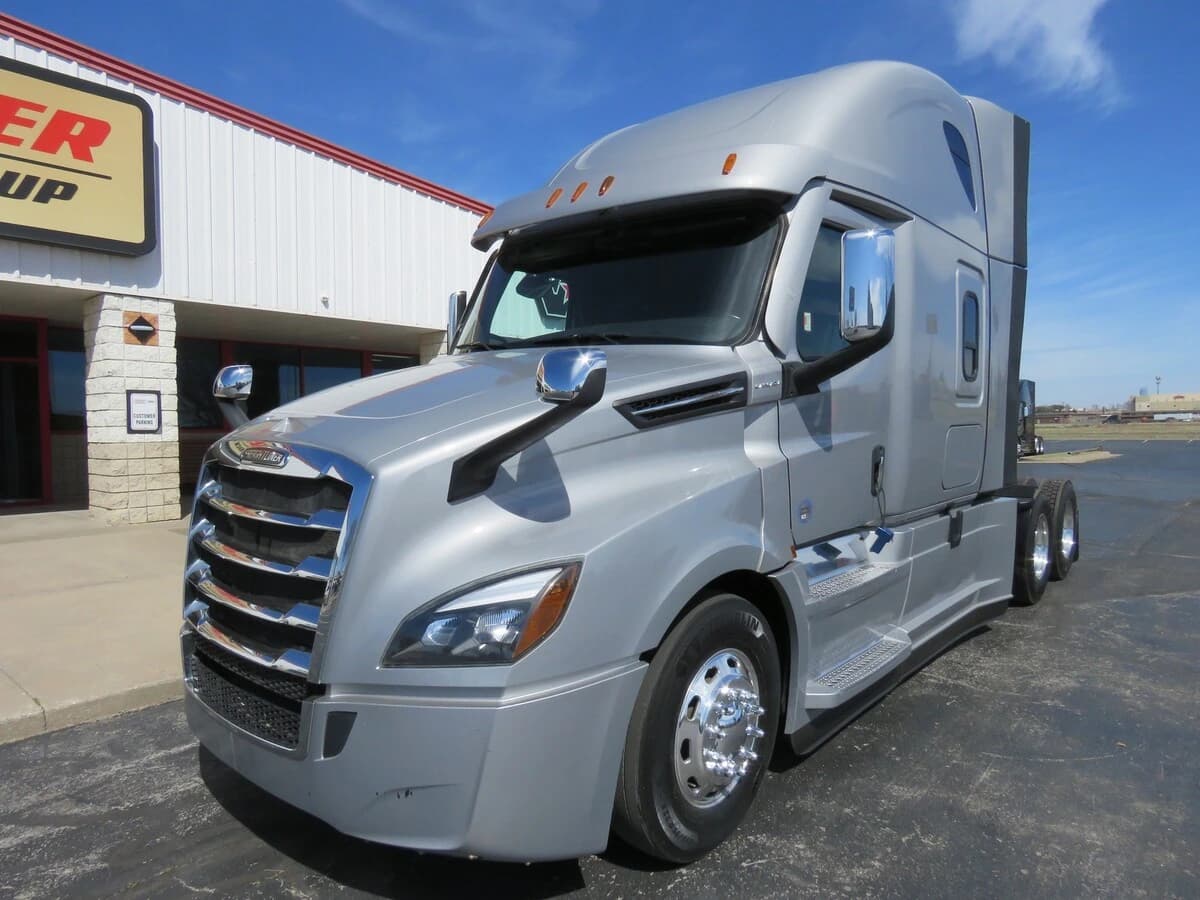 2022 Freightliner Cascadia