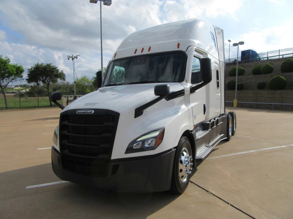 2023 Freightliner Cascadia