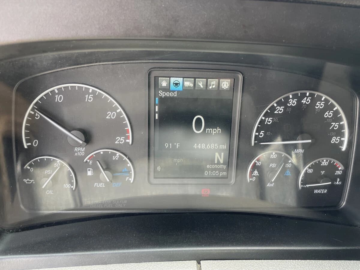 2021 Freightliner Cascadia in Chattanooga, TN — photo 21