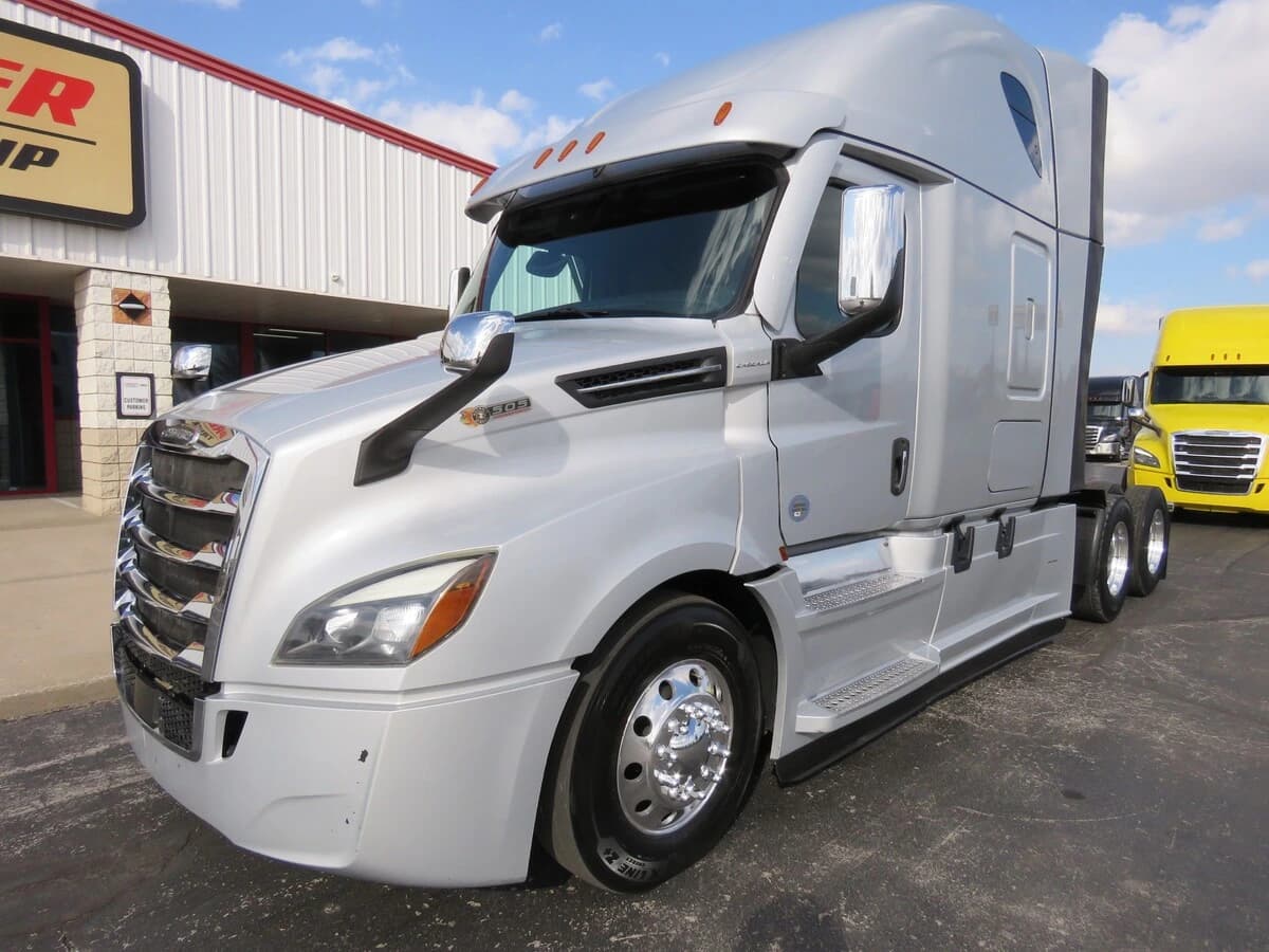 2022 Freightliner Cascadia