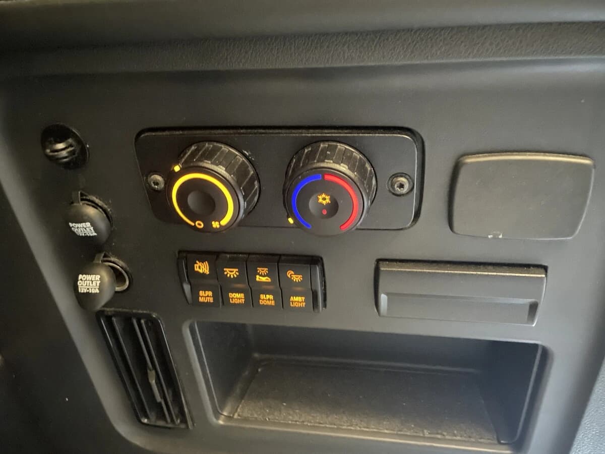 2024 Freightliner Cascadia in Chattanooga, TN — photo 43