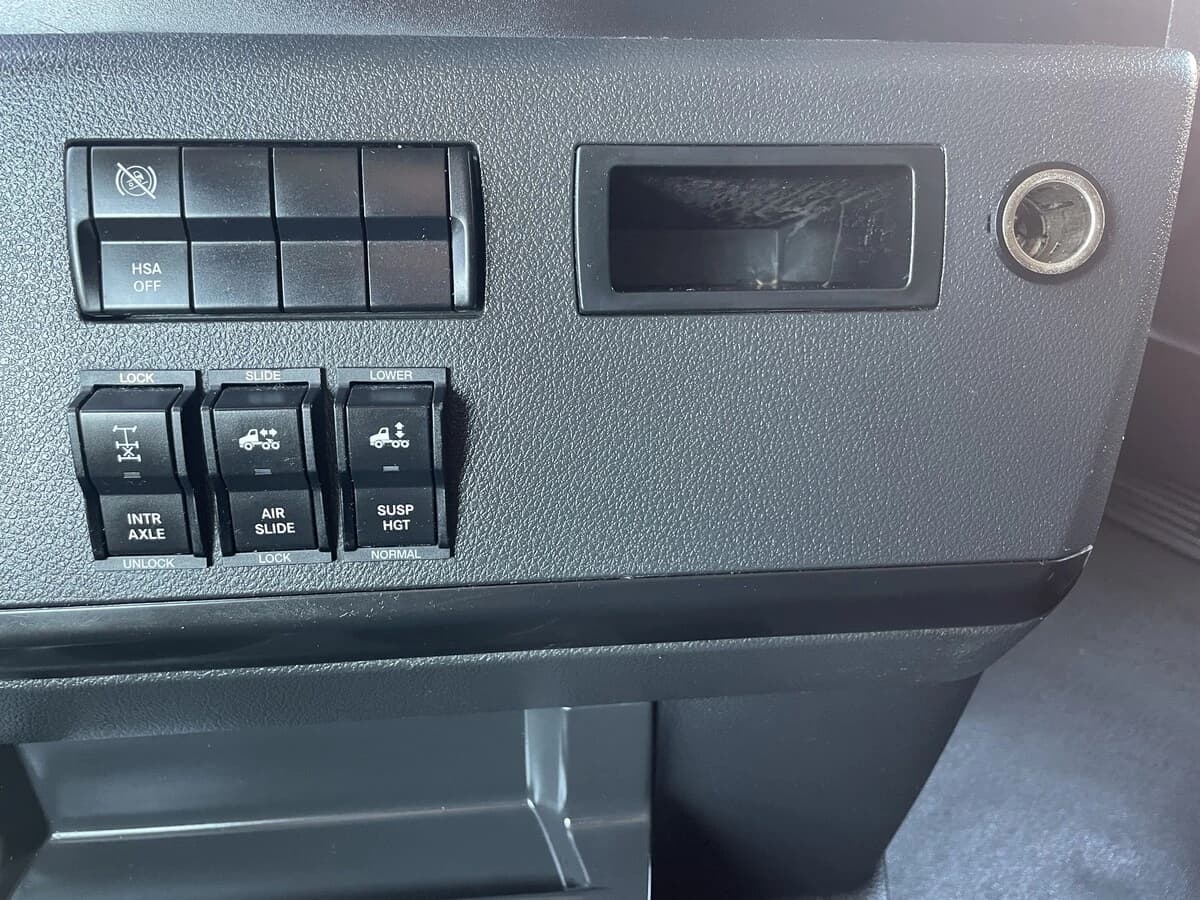2024 Freightliner Cascadia in Chattanooga, TN — photo 12