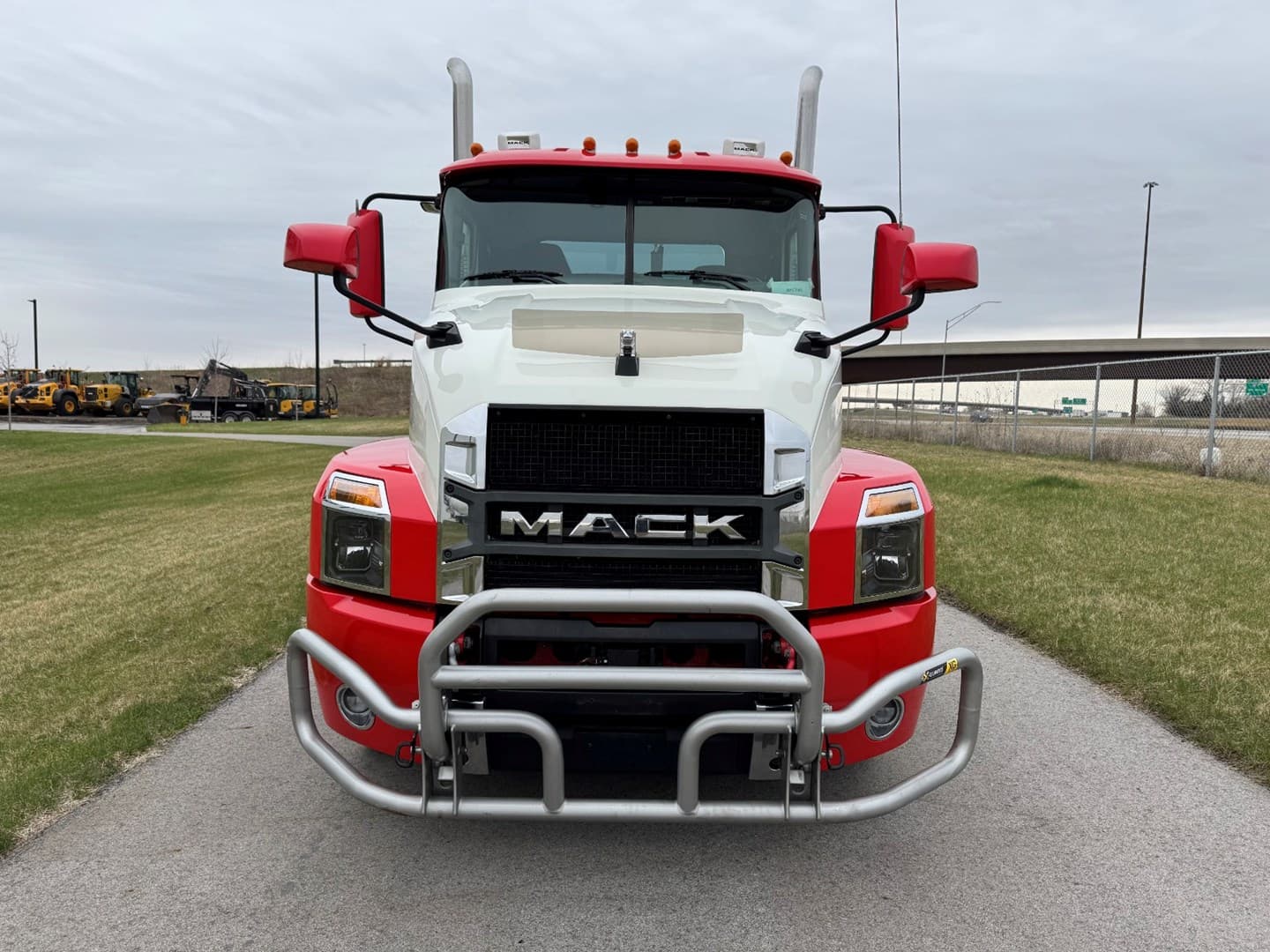 2023 Mack Anthem in Ankeny, IA — photo 2